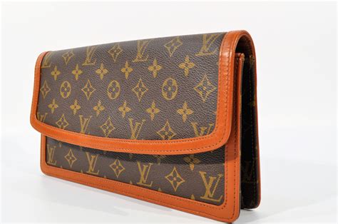 louis vuitton clutch a mano|authentic louis vuitton clutch.